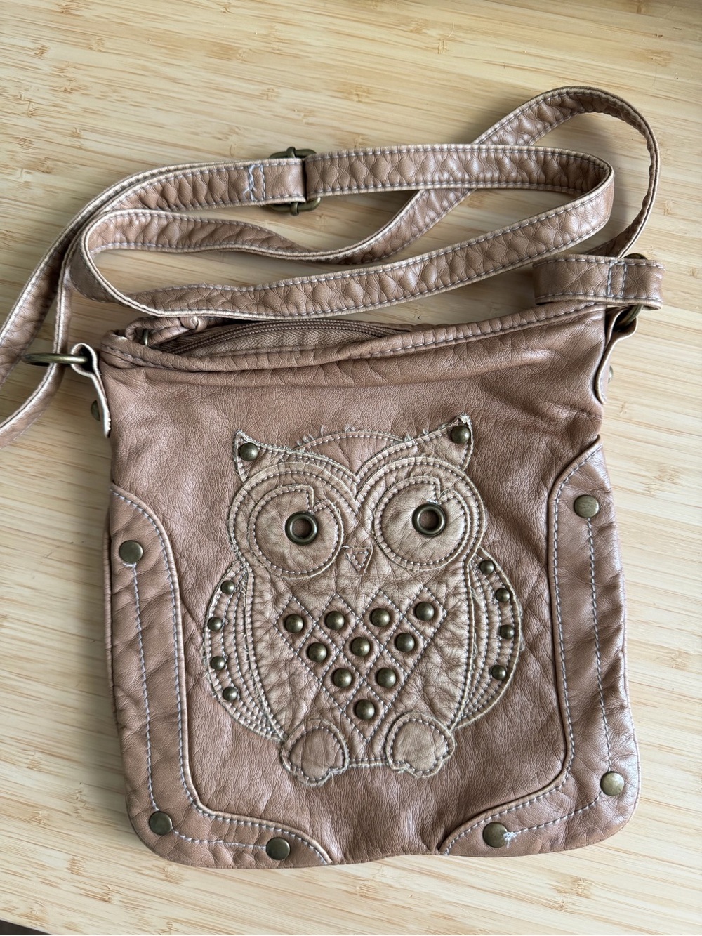 Women’s Crossbody Bag with Owl Embroidery - Tan
